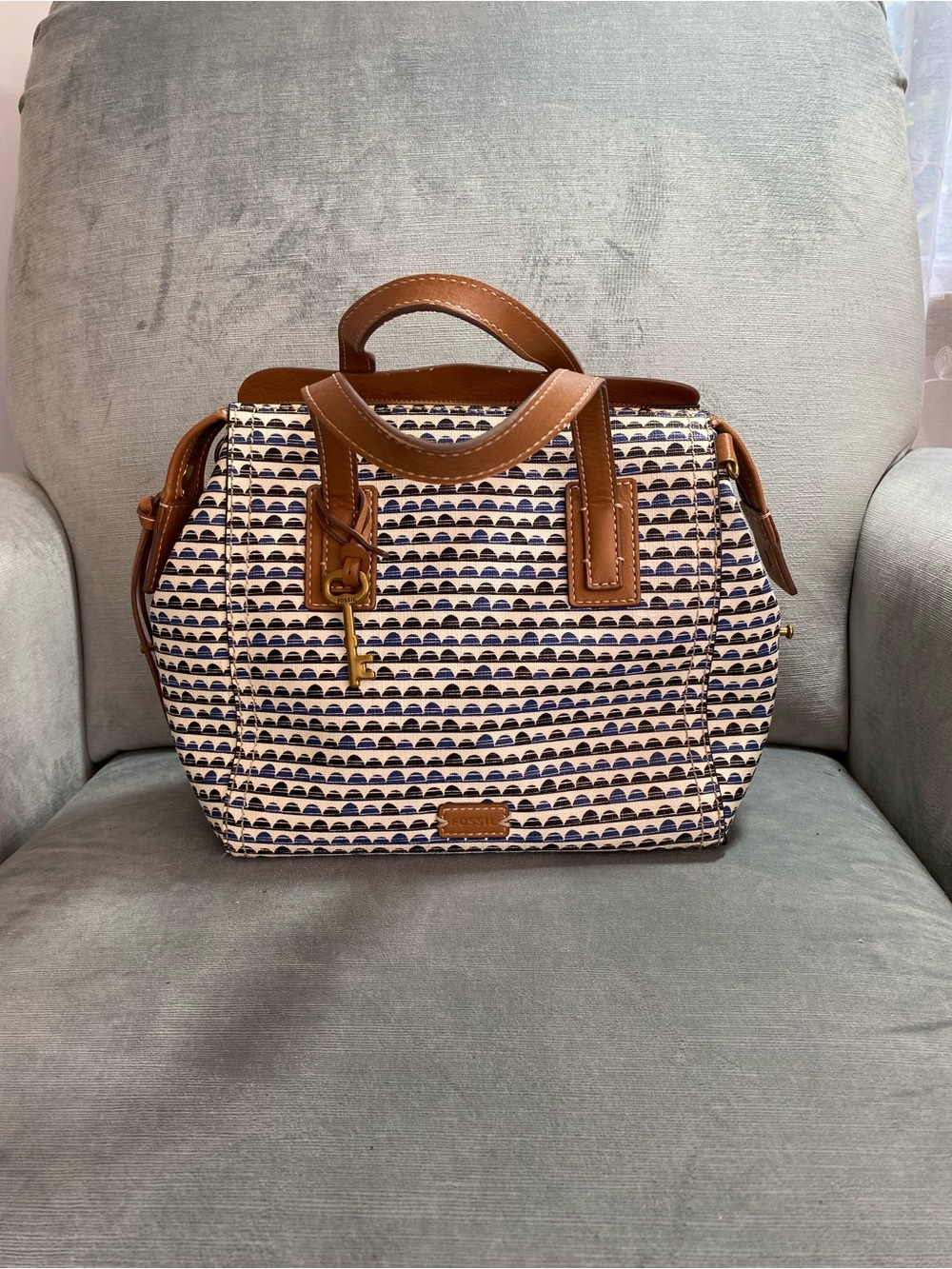 Fossil Emma Satchel Navy and Cream Arc Print With Brown Trim